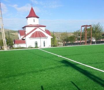 Copiii din satul Cheia au teren de sport modern